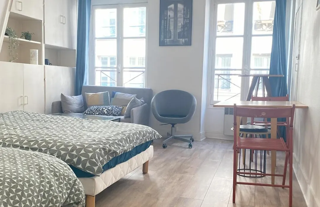Super Appartement 3T Proche Tour Eiffel-1